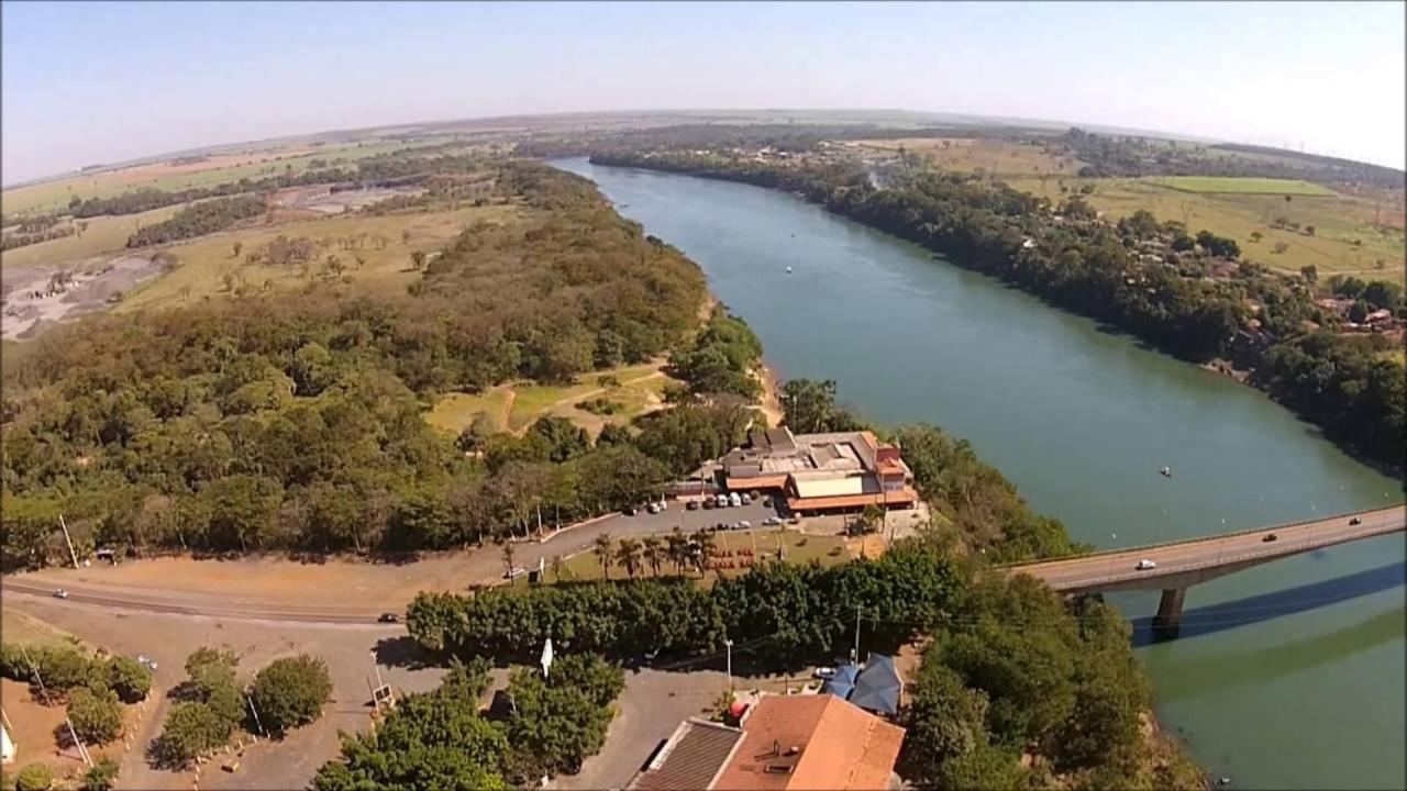 Hotel Rio Grande Fronteira Exterior photo
